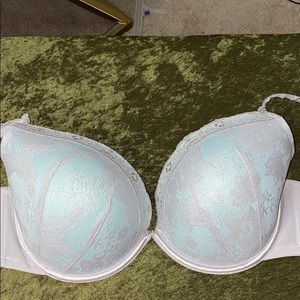 Cacique by Lane Bryant plunge push up bra